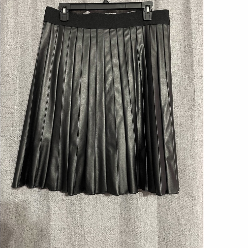 COPY - NWT Black faux leather pleated skirt